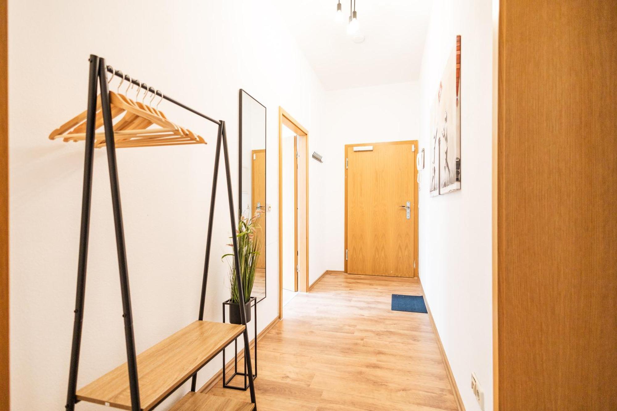 Ko-Living Space An Der Oper - Street Art Design Apartments Halle  외부 사진